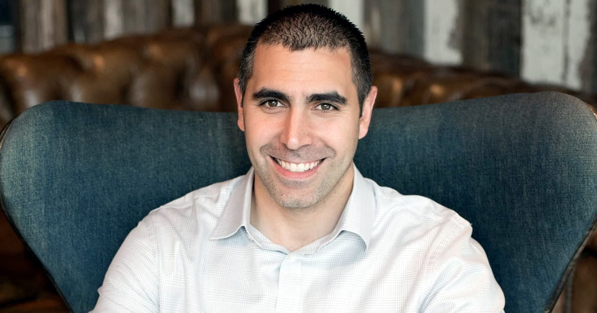 Power Up Your B2B Marketing Efforts With Influencer Marketing and Private Communities