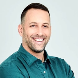 Pini Yakuel